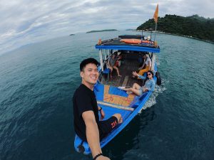 tour du lịch Cù Lao Chàm đi bộ dưới biển