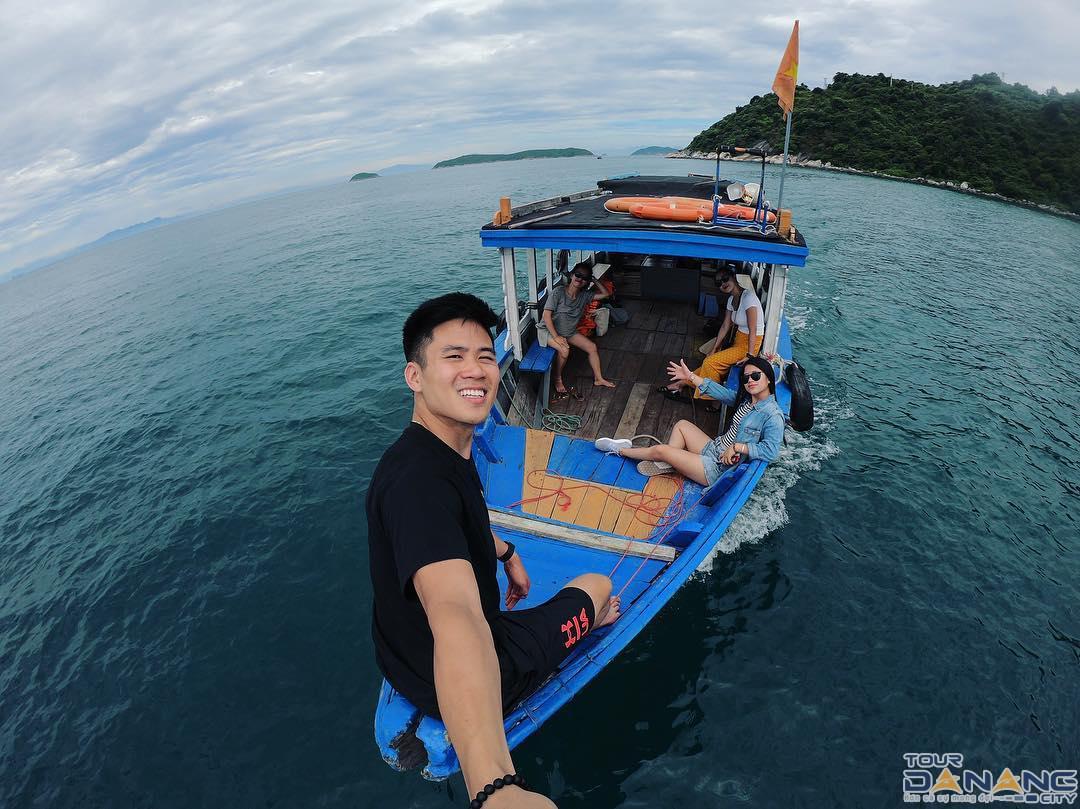Tour du lịch cù lao chàm đi bộ dưới biển