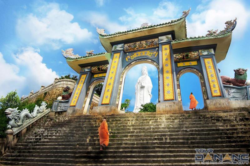 Đến thăm chùa Linh Ứng để khám phá nét đẹp tâm linh