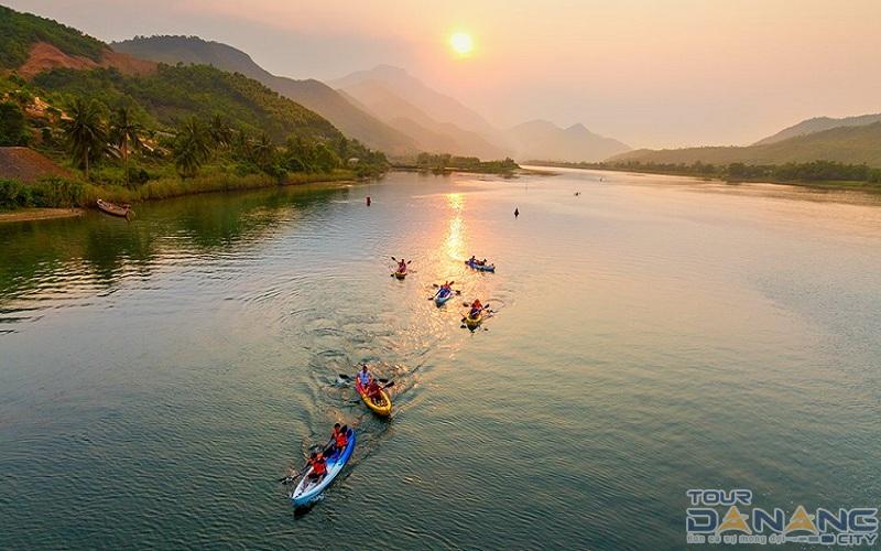 Chèo Sup, thuyền kayak tại Hồ Đồng Xanh - Đồng Nghệ