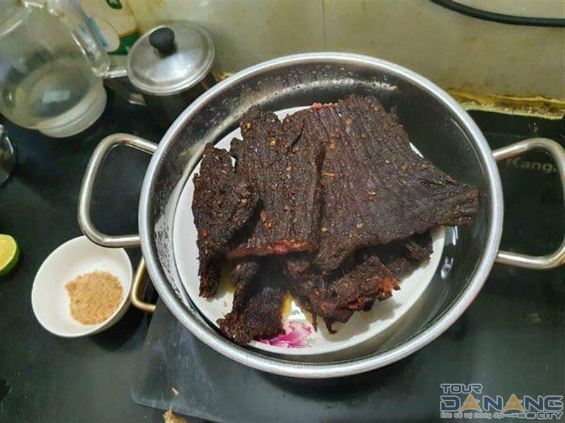 Thịt trâu gác bếp Điện Biên bảo quản