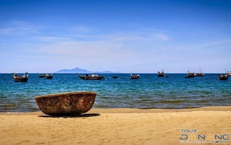 Biển Nguyễn Tất Thành